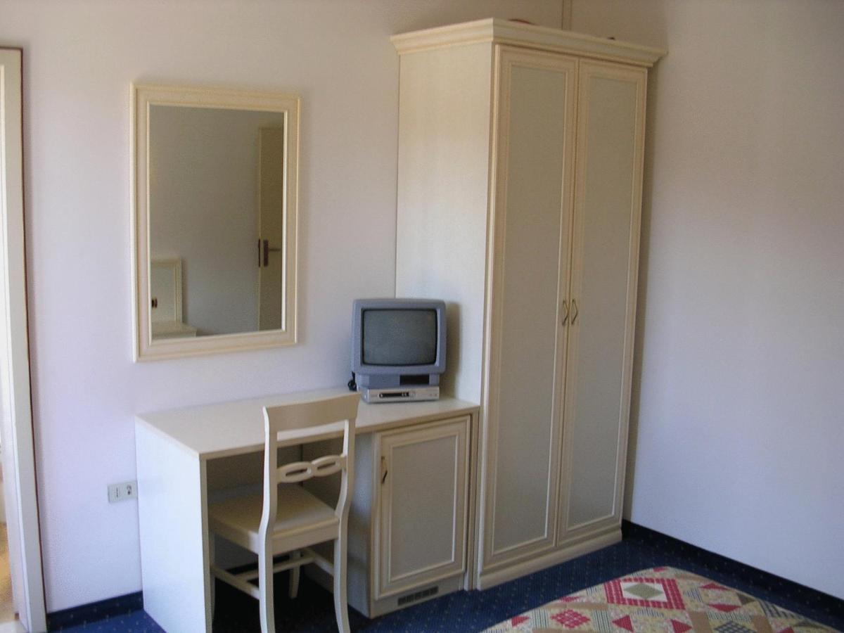 Hotel Rosalpina ريفا ديل غاردا المظهر الخارجي الصورة