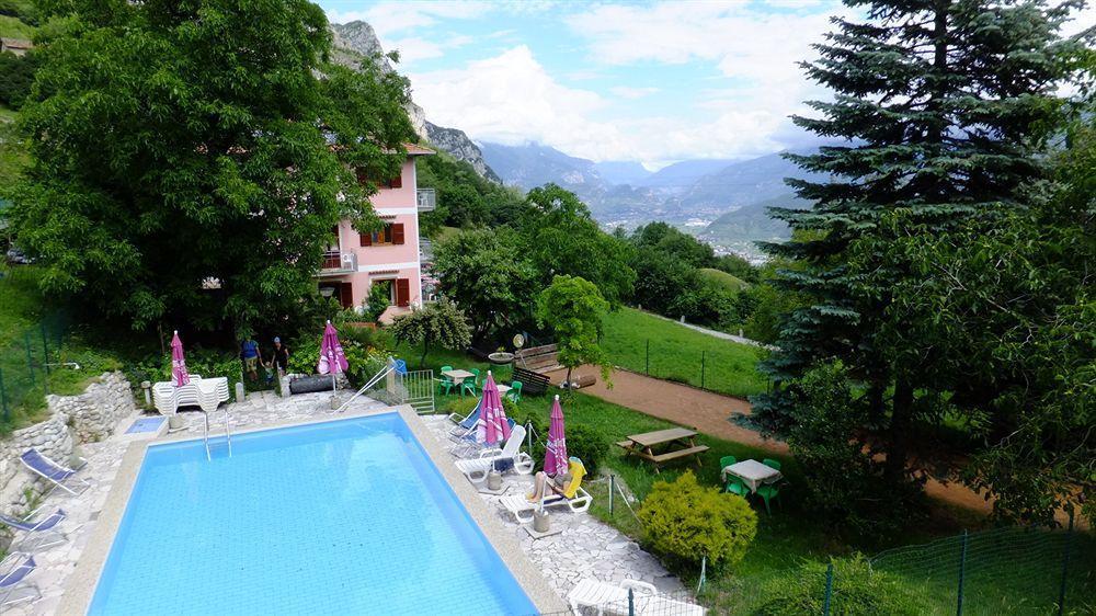 Hotel Rosalpina ريفا ديل غاردا المظهر الخارجي الصورة
