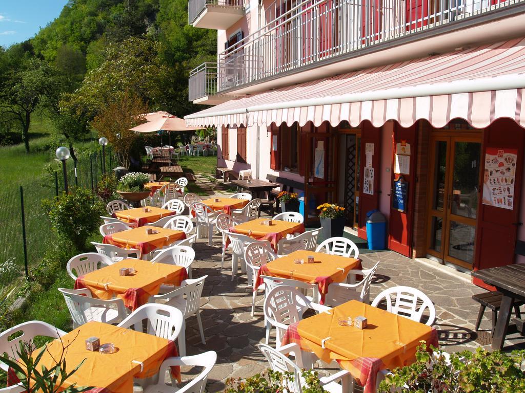 Hotel Rosalpina ريفا ديل غاردا المظهر الخارجي الصورة