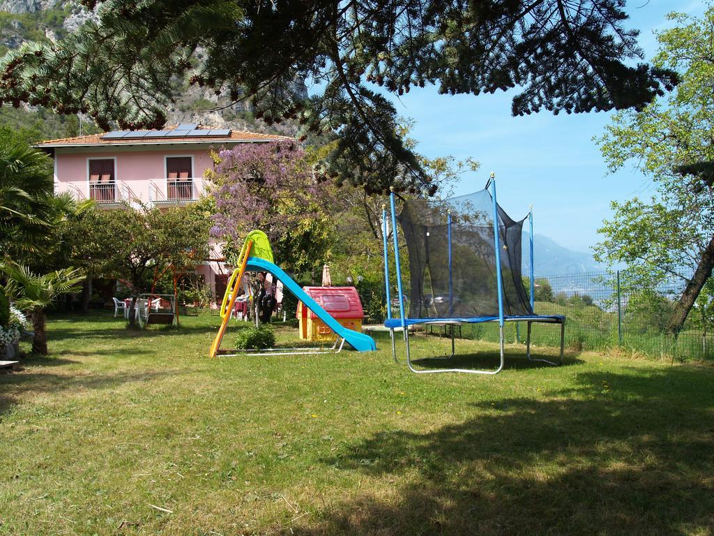 Hotel Rosalpina ريفا ديل غاردا المظهر الخارجي الصورة